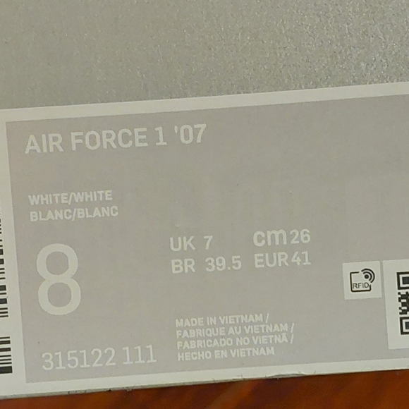 Men's Air Force One's - Picture 2 of 11